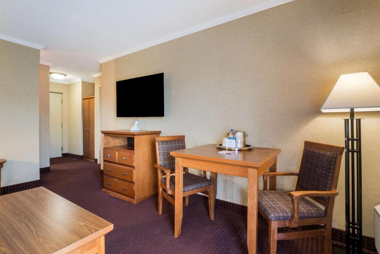Best Western Plus Norwester Hotel & Conference Centre Thunder Bay Zewnętrze zdjęcie