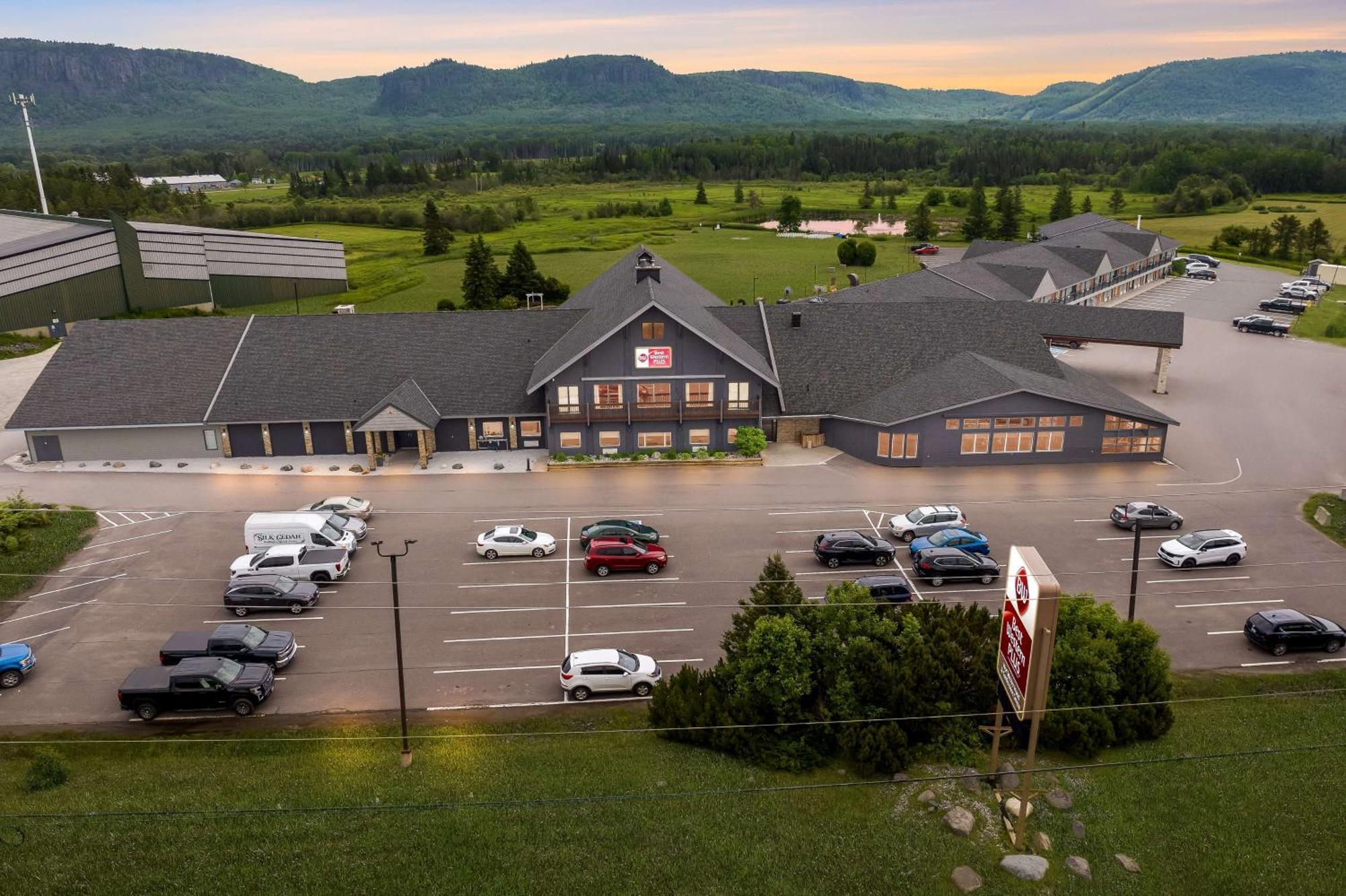 Best Western Plus Norwester Hotel & Conference Centre Thunder Bay Zewnętrze zdjęcie